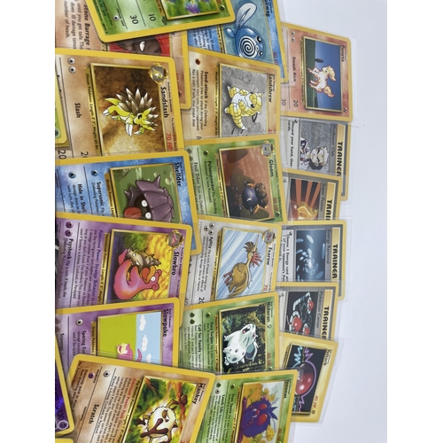 123 - A COLLECTION OF 1999, WOTC & LATER POKEMON CARDS, FOSSIL & JUNGLE SET, HOLO LUGIA, GYM HEROES KOGAS ... 