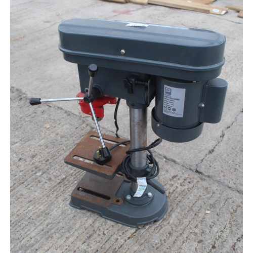 920 - SMALL PILLAR DRILL  230V - 50HZ 350W NO VAT