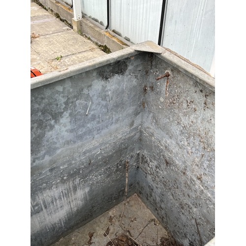 167 - A LARGE GALVANISED PLANTER (61CM x 61CM x 92CM) - NO VAT