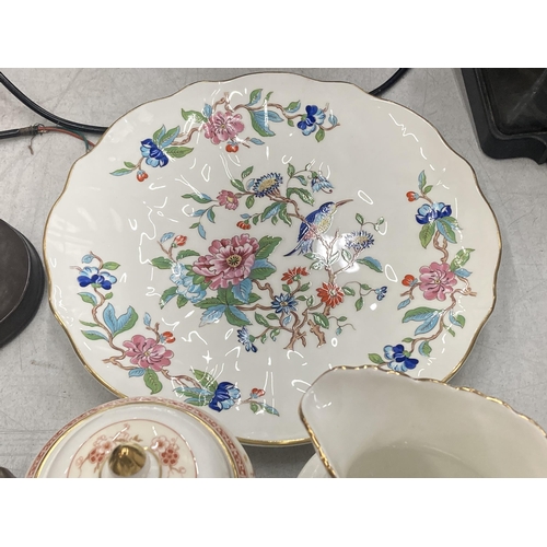 164 - A QUANTITY OF CHINA TO INCLUDE AYNSLEY 'COTTAGE GARDEN' AND 'PEMBROKE', WEDGWOOD, ROYAL CROWN DERBY,... 