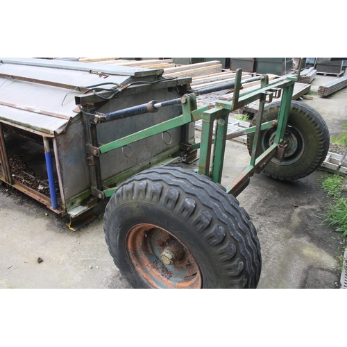 260 - SHEEP CREEP ON HYDRAULIC LIFT   + VAT