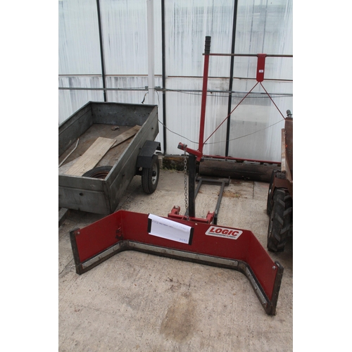 129 - A LOGIC MANURE SRAPPER/SNOW PLOUGH ONLY USED TWICE FITS A HONDA QUAD + VAT