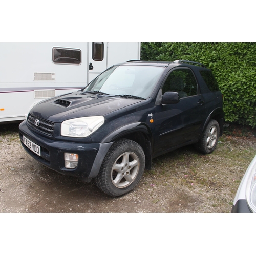 193 - TOYOTA RAV4 FA52VDO FIRST REG 24/01/03 2 DOOR MANUAL APPROX 149000 MILES POWER STEERING NEEDS SLIGHT... 