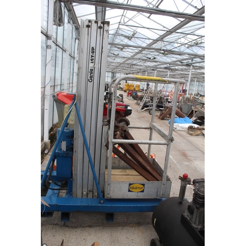 116 - GENIE ONE MAN LIFT 110V IN WORKING ORDER NO VAT