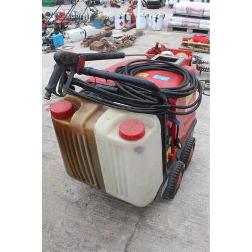 126 - EHRLE PRESSURE WASHER WITH A LANCE NO VAT