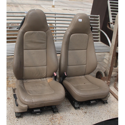 564 - CAR SEATS, CAR ROOF SOFT TOP OFF BMW THREE SERIES  NO  VAT