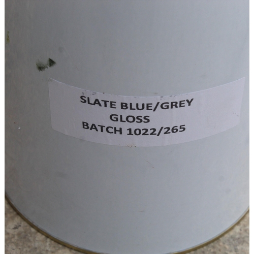 733 - SLATE GREY PAINT X 2  + VAT