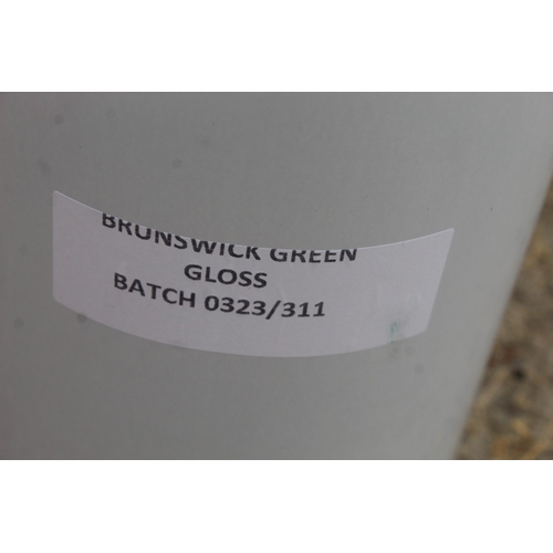 777 - BRONSWICK GREEN PAINT  + VAT