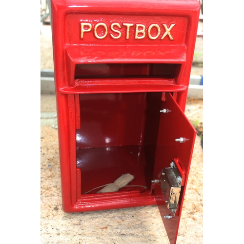 780 - POST BOX  + VAT