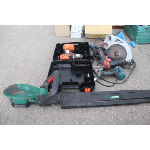 867 - VARIOUS TOOLS  NO  VAT