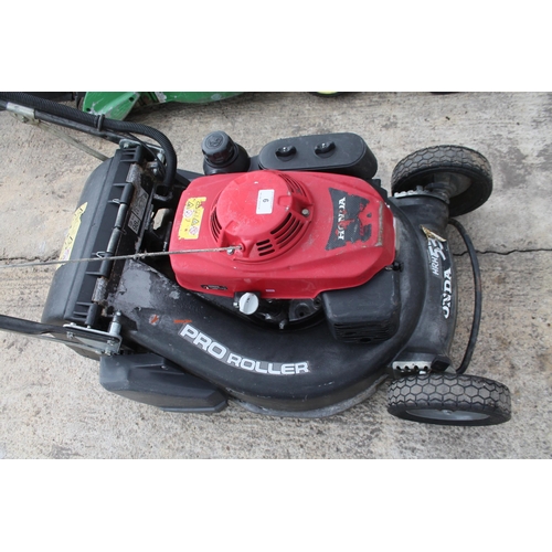 9 - A HONDA HR53 PRO ROLLER LAWN MOWER + VAT