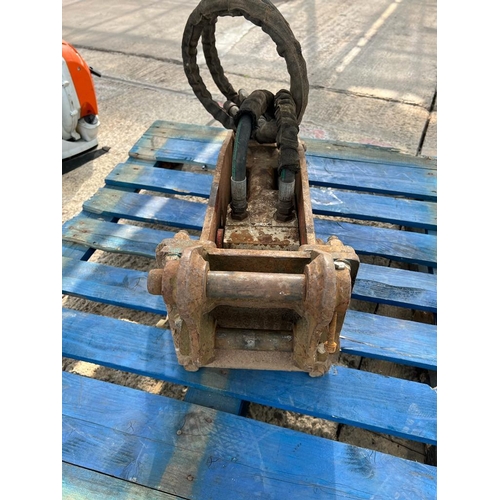 188A - A HYDRAULIC BREAKER +VAT