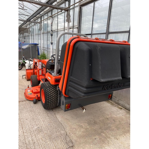 208 - A KUBOTA BX2200 MINI TRACTOR WITH 60