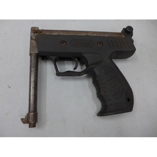 420 - A .22 WESTLAKE MOD.XTS3 AIR PISTOL, LENGTH OF BARREL  18CM, OVERALL LENGTH 33CM