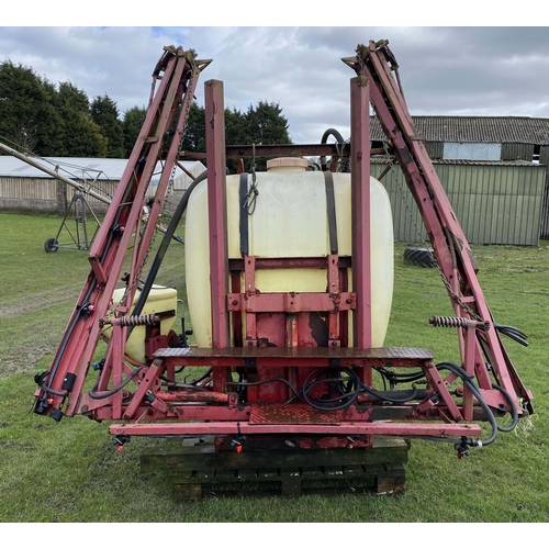 218 - 600 LT. CROP SPRAYER FOR SPARES AND REPAIRS  + VAT