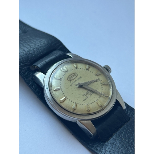 518 - A VINTAGE GENTS OCTO LAKEMASTER AUTOMATIC WRIST WATCH  (WORKING AT TIME OF CATALOGUING NO WARRANTY G... 