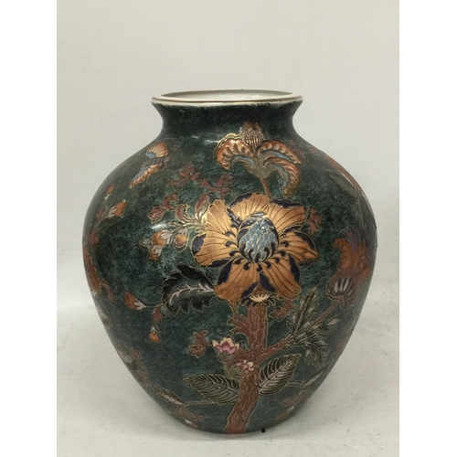 416 - A CHINESE FLORAL ENAMELLED OVOID FORM VASE, SEAL MARK TO BASE