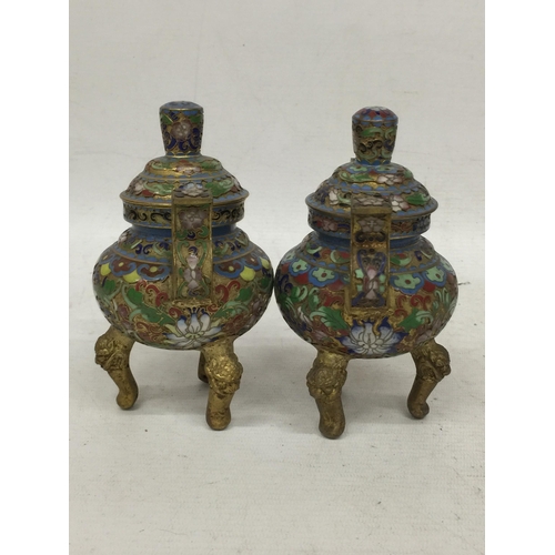 431 - A PAIR OF ORIENTAL CLOISONNE LIDDED SMALL CENSORS