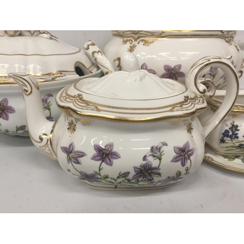 32 - A COLLECTION OF SPODE CANTERBURY AND STAFFORD DLOWERS DINNER SERVICE ITEMS