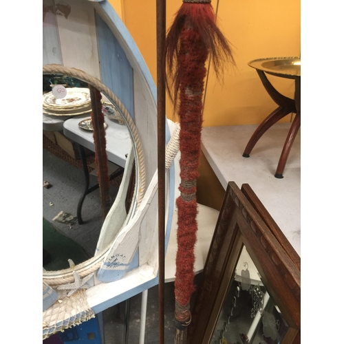 44 - A LARGE AFRICAN SPEAR WITH STAND, HEIGHT 193CM