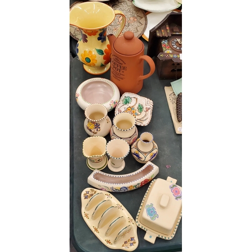 142 - A COLLECTION OF HONITON DEVON POTTERY TO INCLUDE VASES, A TOAST RACK, BUTTER DISH, BOWLS, ETC, PLUS ... 