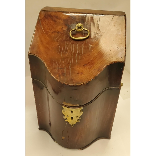 225 - A GEORGIAN MAHOGANY KNIFE BOX WITH BRASS FITTINGS