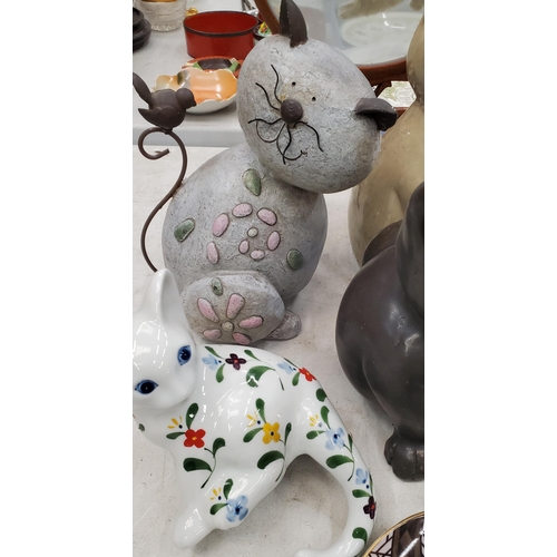 253 - A COLLECTION OF CAT ORNAMENTS, ETC