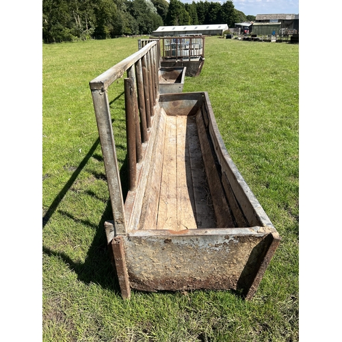 160 - A FEED BARRIER  + VAT