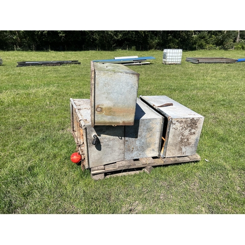 172 - 4 - 3' WATER TROUGH  + VAT