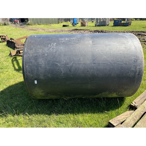 180 - TREACLE TANK 6' TALL AND 4' DIAMETER  + VAT