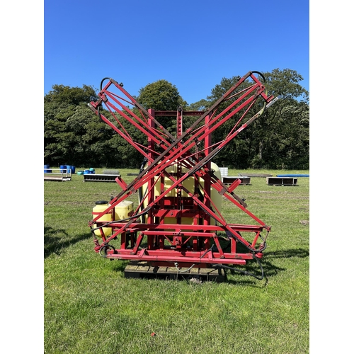 217 - 600 LT. CROP SPRAYER FOR SPARES AND REPAIRS  + VAT