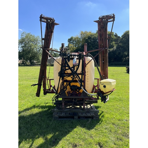 218 - 600 LT. CROP SPRAYER FOR SPARES AND REPAIRS  + VAT