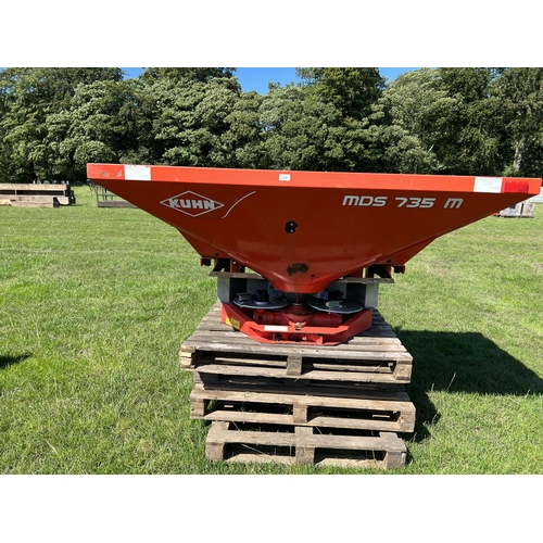 220 - KUHN MDS 735M FERTILIZER SPINNER  & MANUAL+ VAT