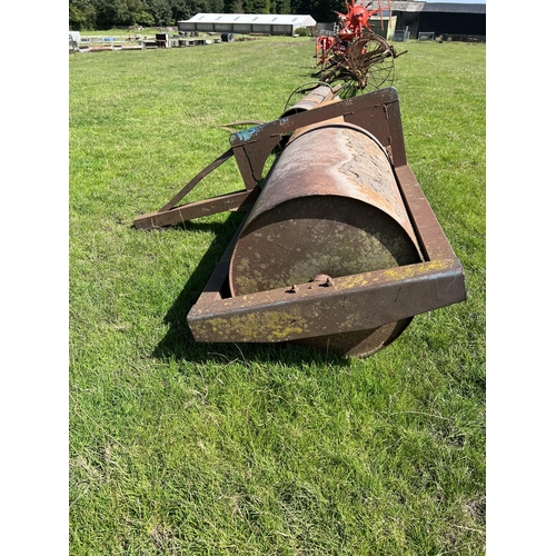 227 - 8 FT. FLAT BALLAST LAND ROLLER  + VAT