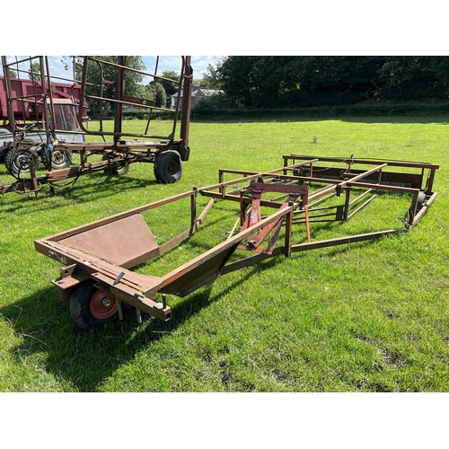 233 - BROWNS FLAT 8 BALE SLEDGE  + VAT