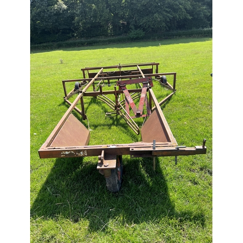 233 - BROWNS FLAT 8 BALE SLEDGE  + VAT