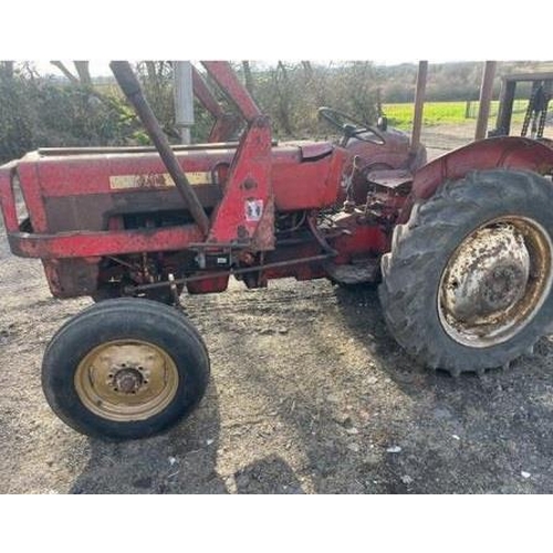 308 - INTERNATIONAL 434 WITH LOADER AND REAR FORKLIFT (NO VAT) (NO REG.DOC.)