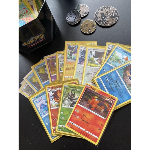 315 - A TIN OF ASSORTED POKEMON CARDS, HOLOS, TOKENS ETC