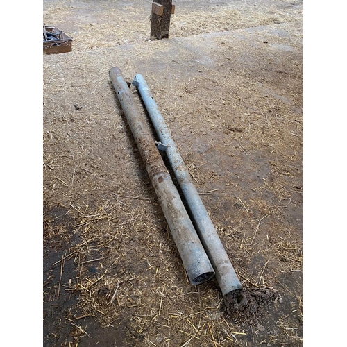 114 - 3  GATE POSTS  + VAT