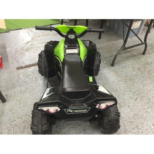 236A - A CHILDREN'S ELECTRIC QUAD BIKE WITH CHARGER - VENDOR STATES IN WORKING ORDER AND VERY LITTLE USE, N... 