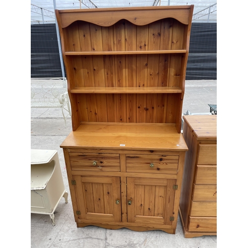 2935 - A MODERN PINE DRESSER COMPLETE WITH RACK, 37.5