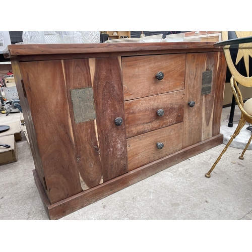 2941 - AN INDONESIAN WOOD SIDEBOARD