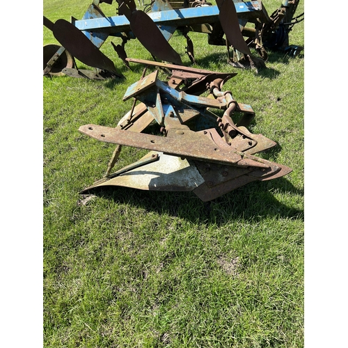 212B - A LEMKEN PLOUGH SPARE FURROW + VAT