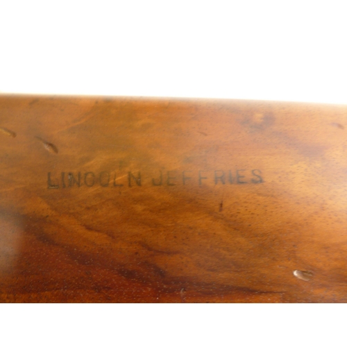 473 - A RARE LINCOLN JEFFRIES .22 CALIBRE BREAK ACTION AIR RIFLE, 47.5CM BARREL, SERIAL NUMBER 13153, LENG... 