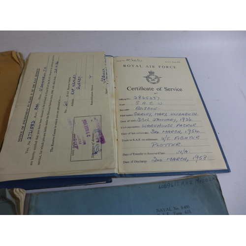 498 - FIVE MID 20TH CENTURY ROYAL AIR FORCE NOTE BOOKS, TO INCLUDE TWO CERTIFICATE OF SERVICE, FIREARMS ET... 