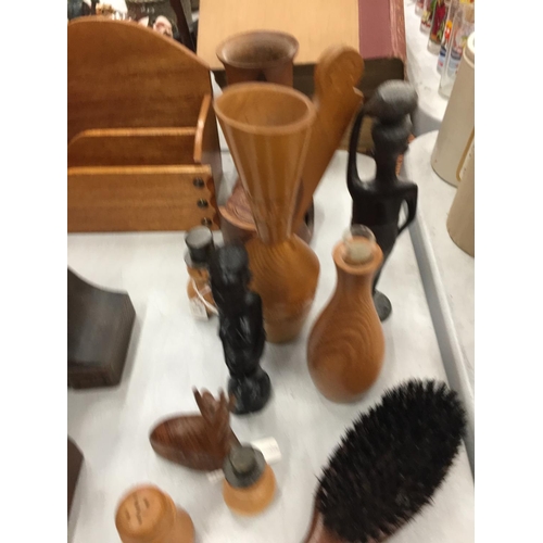 297 - A QUANTITY OF TREEN TO INCLUDE BOOKENDS, CLOCK, FIGURES, LETTER HOLDER, ETC.,