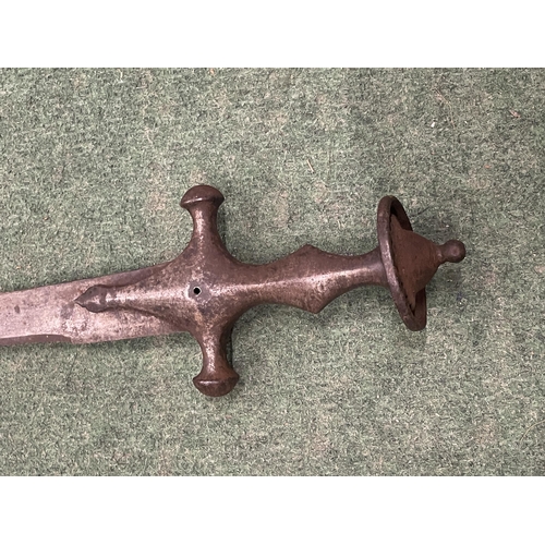 43 - A VINTAGE MIDDLE EASTERN SWORD