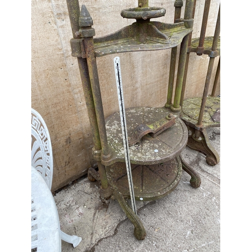 1504 - A VINTAGE HEAVY CAST IRON SMITH & CO WHITCHURCH TWO TIER CHEESE PRESS (H:195CM)