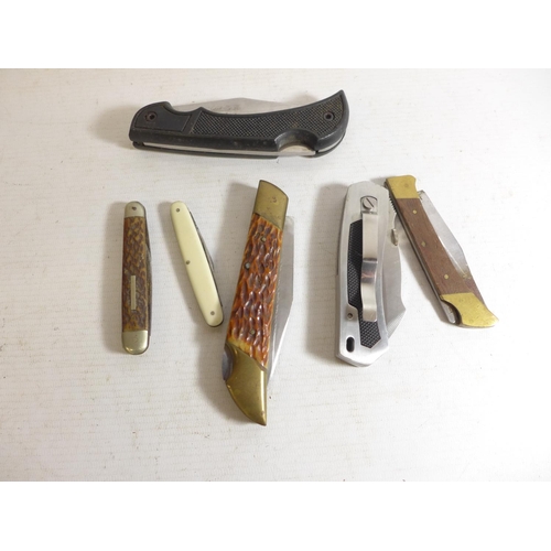 552 - A GROUP OF SIX ASSORTED PENKNIVES