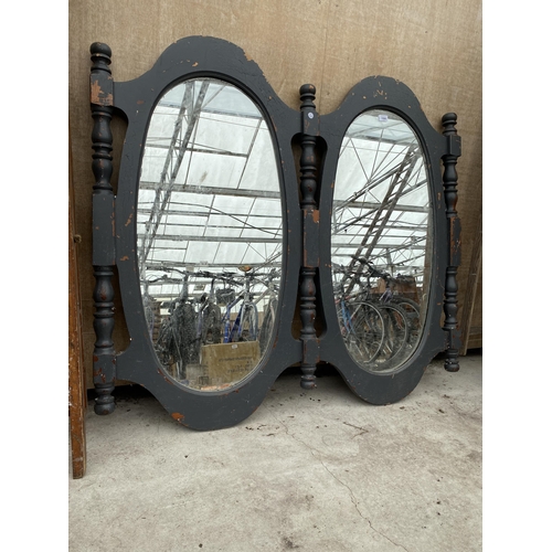 1590 - A VINTAGE WOODEN DOUBLE OVAL WALL MIRROR